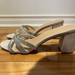 Just Fab evening shoe. Low heel with bling. Very comfortable! Size 10